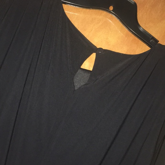 4X 26/28W Black Asymmetrical Twist Dress - Picture 7 of 11